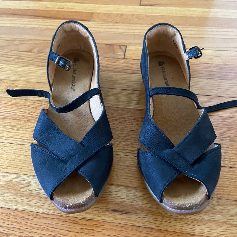 El Naturalista Peep-toe Sandal, Size 37 (6.5)